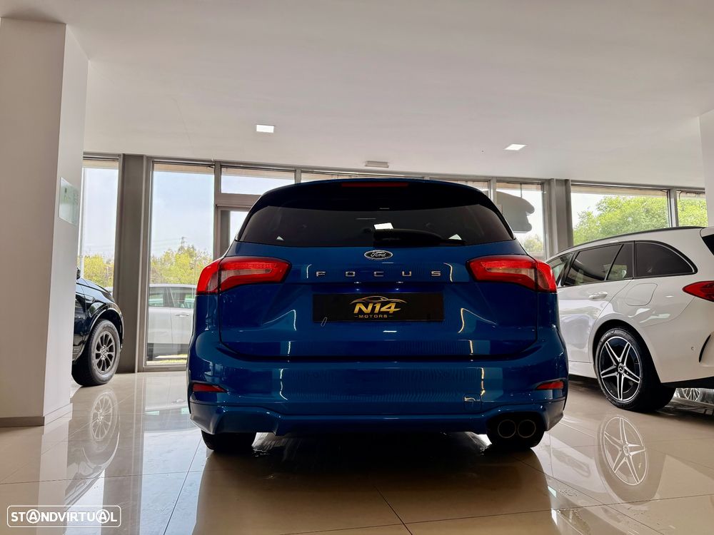 Ford Focus SW 1.0 EcoBoost ST-Line X - 11