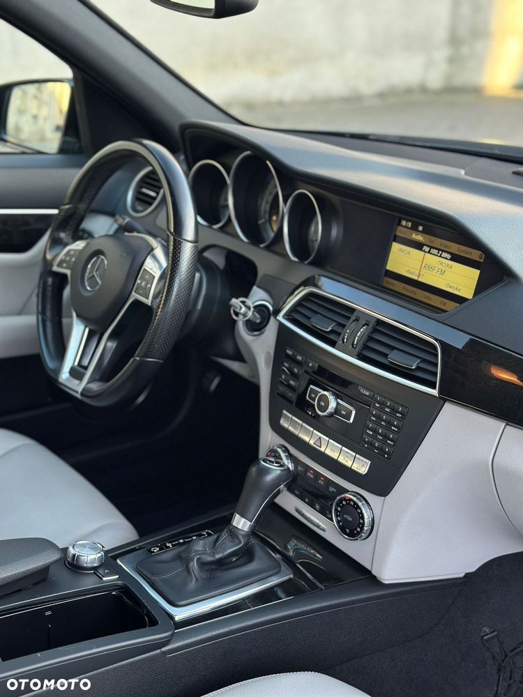 Mercedes-Benz Klasa C 350 CDI BlueEff Avantgarde - 12