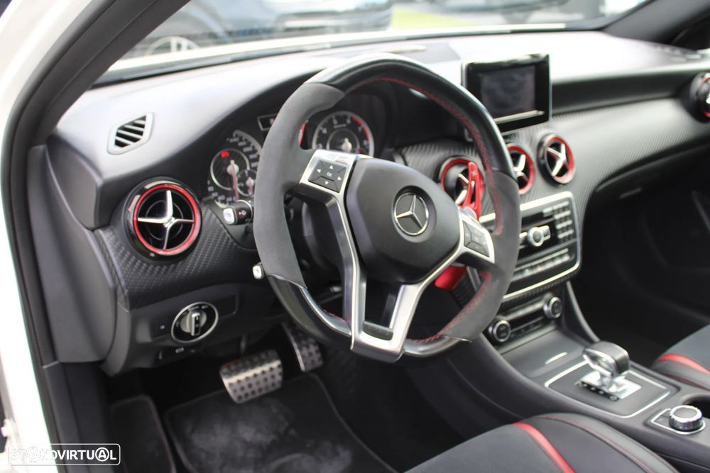 Mercedes-Benz A 45 AMG 4-Matic - 16