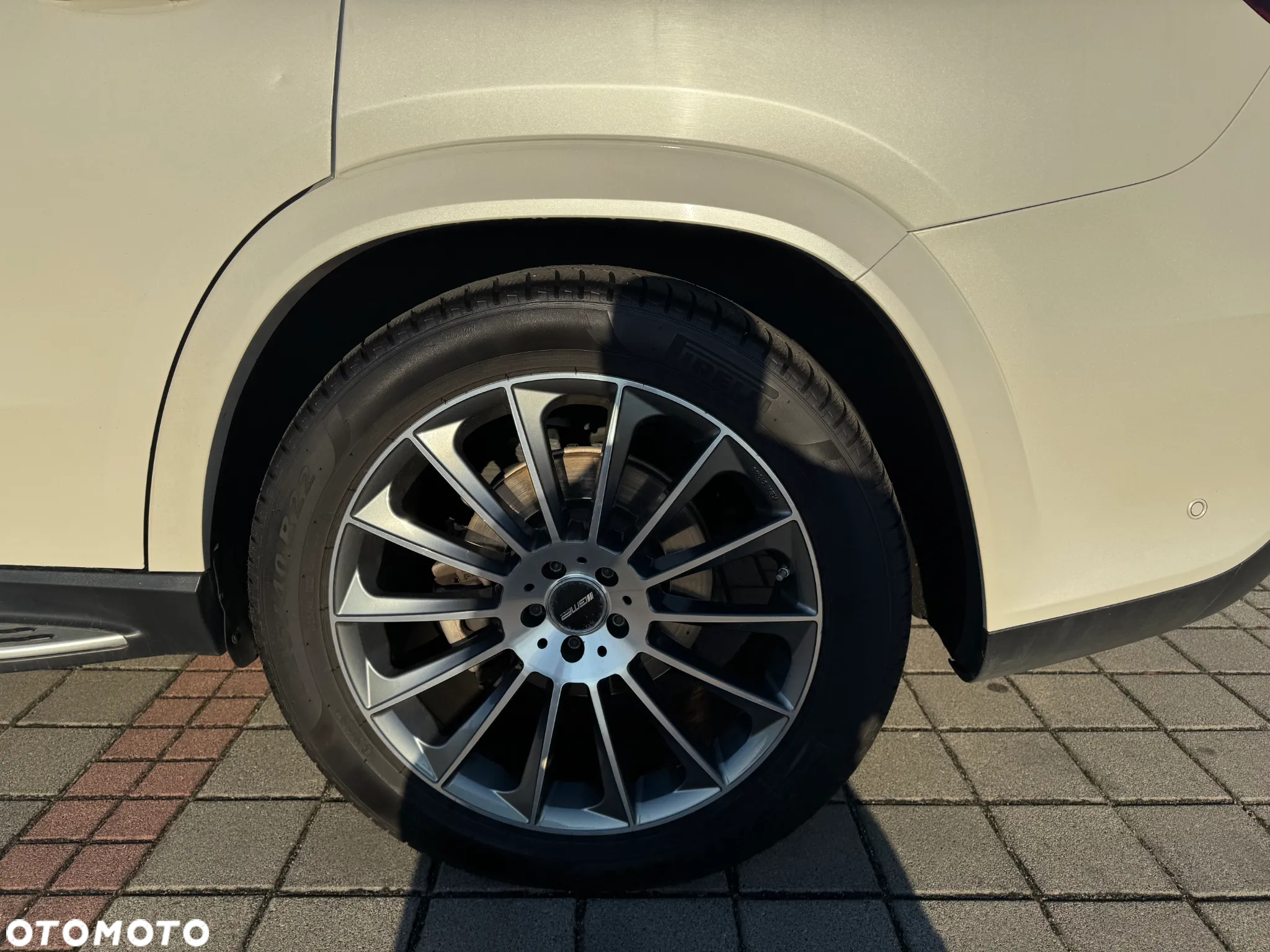 Mercedes-Benz GLS 400 d 4-Matic - 2