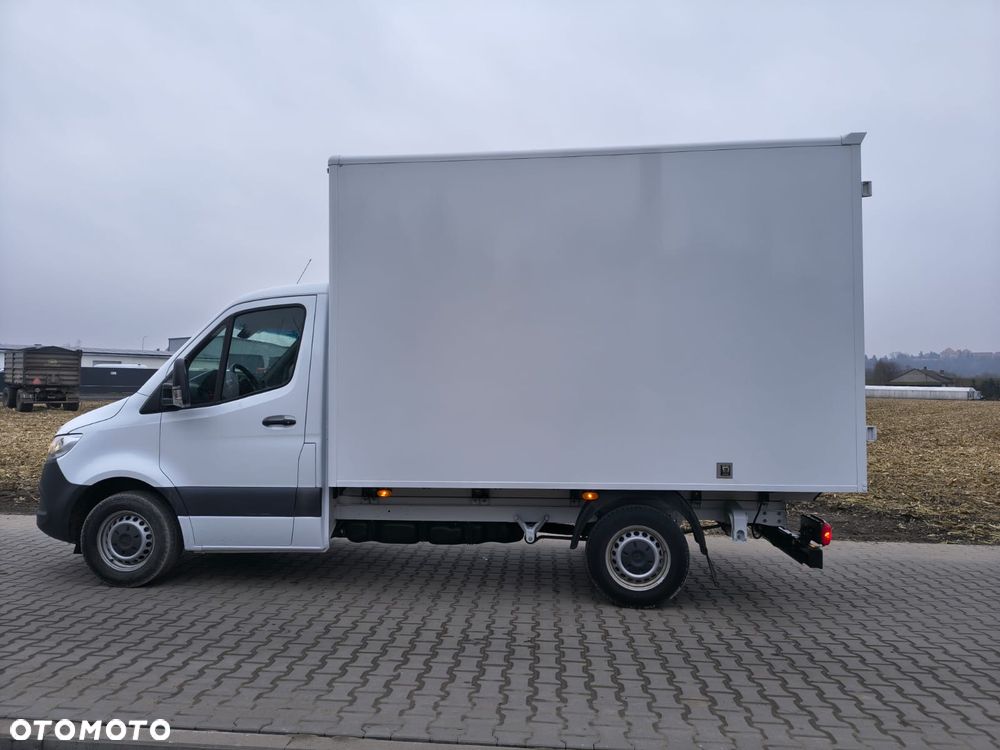 Mercedes-Benz Sprinter - 1