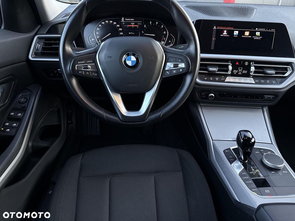 BMW Seria 3 318i Advantage - 13