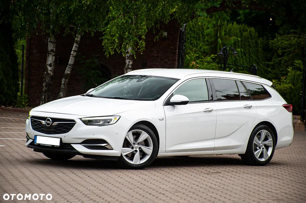 Opel Insignia 2.0 BiTurbo 4x4 Ultimate Exclusive - 9