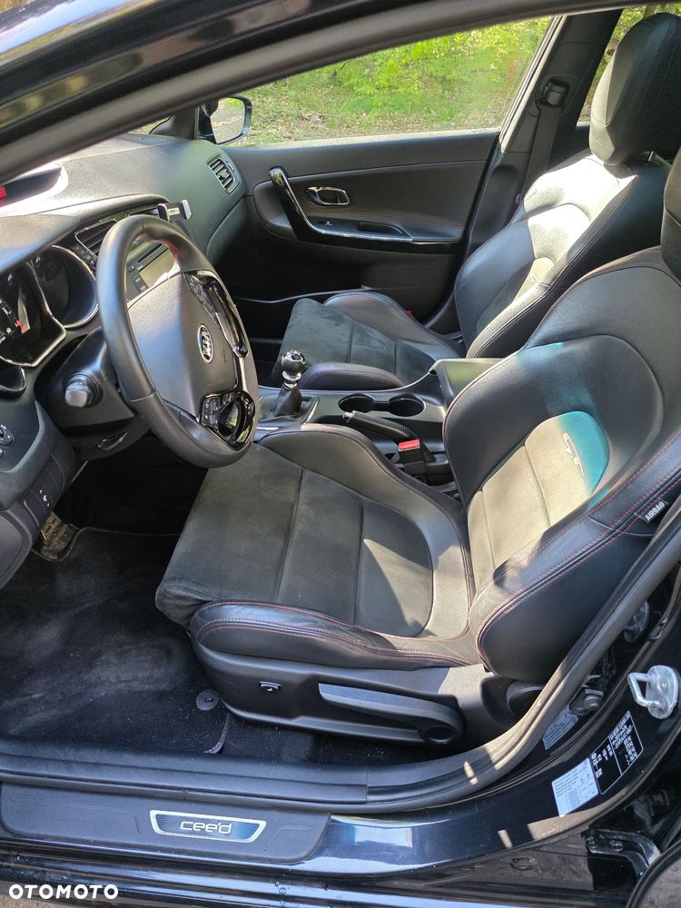 Kia Ceed 1.6 T-GDI GT L - 21