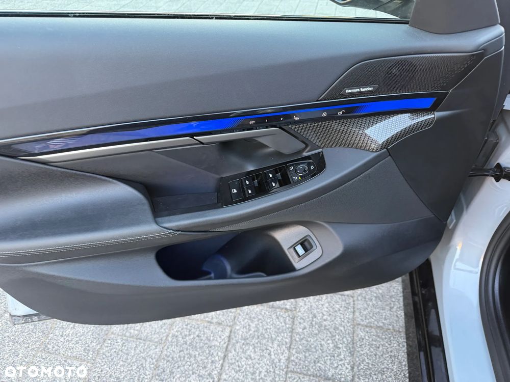 BMW Seria 5 540d xDrive mHEV M Sport - 15