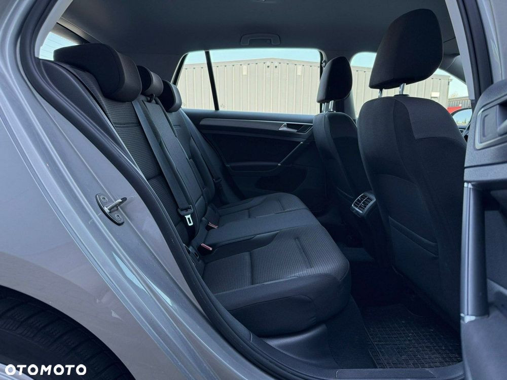 Volkswagen Golf 1.4 TSI BMT Comfortline - 18