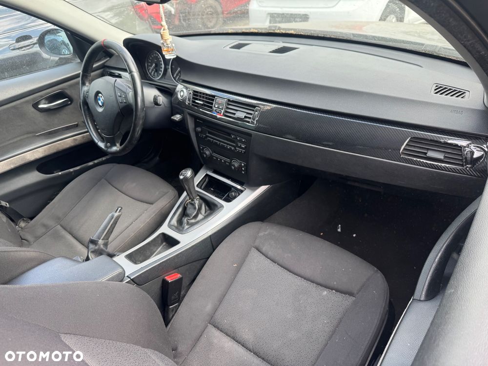 BMW Seria 3 318d DPF - 6