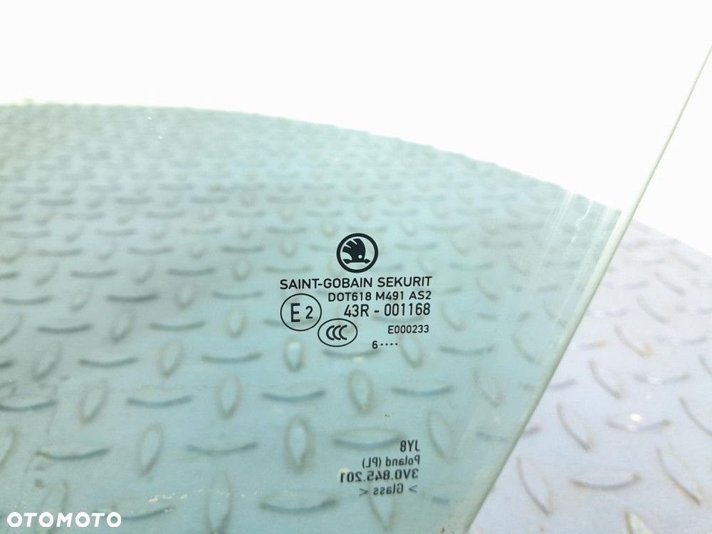 SKODA SUPERB III SZYBA DRZWI PRZÓD PRZEDNIA LEWA 3V0845201 16R - 2