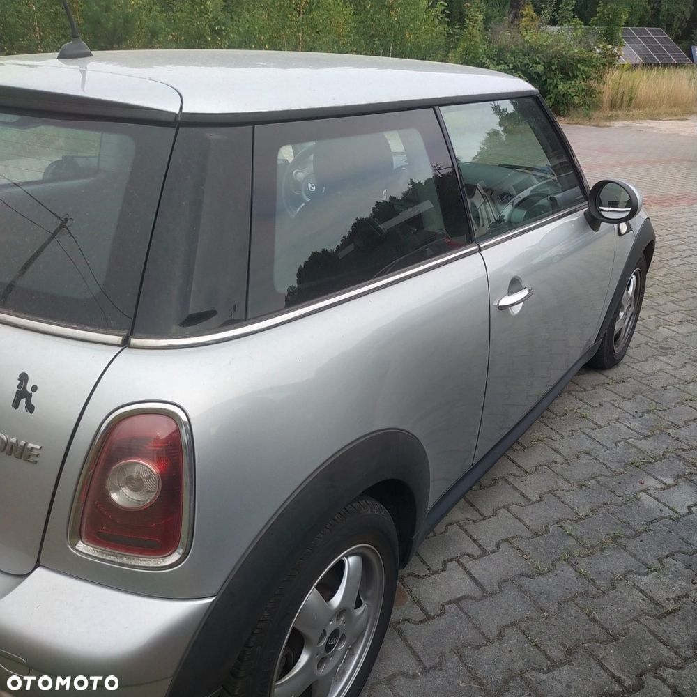 MINI ONE - 4