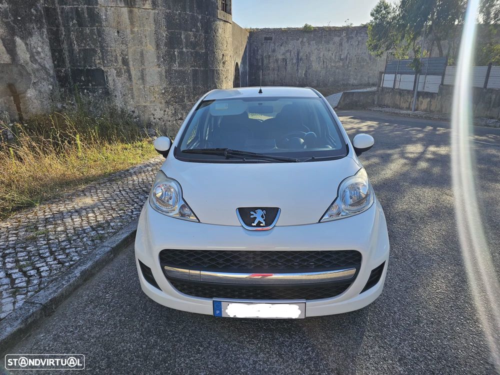 Peugeot 107 1.0 Urban - 2