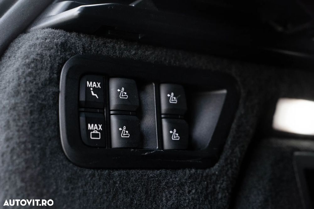 BMW X7 M60i xDrive AT MHEV - 37