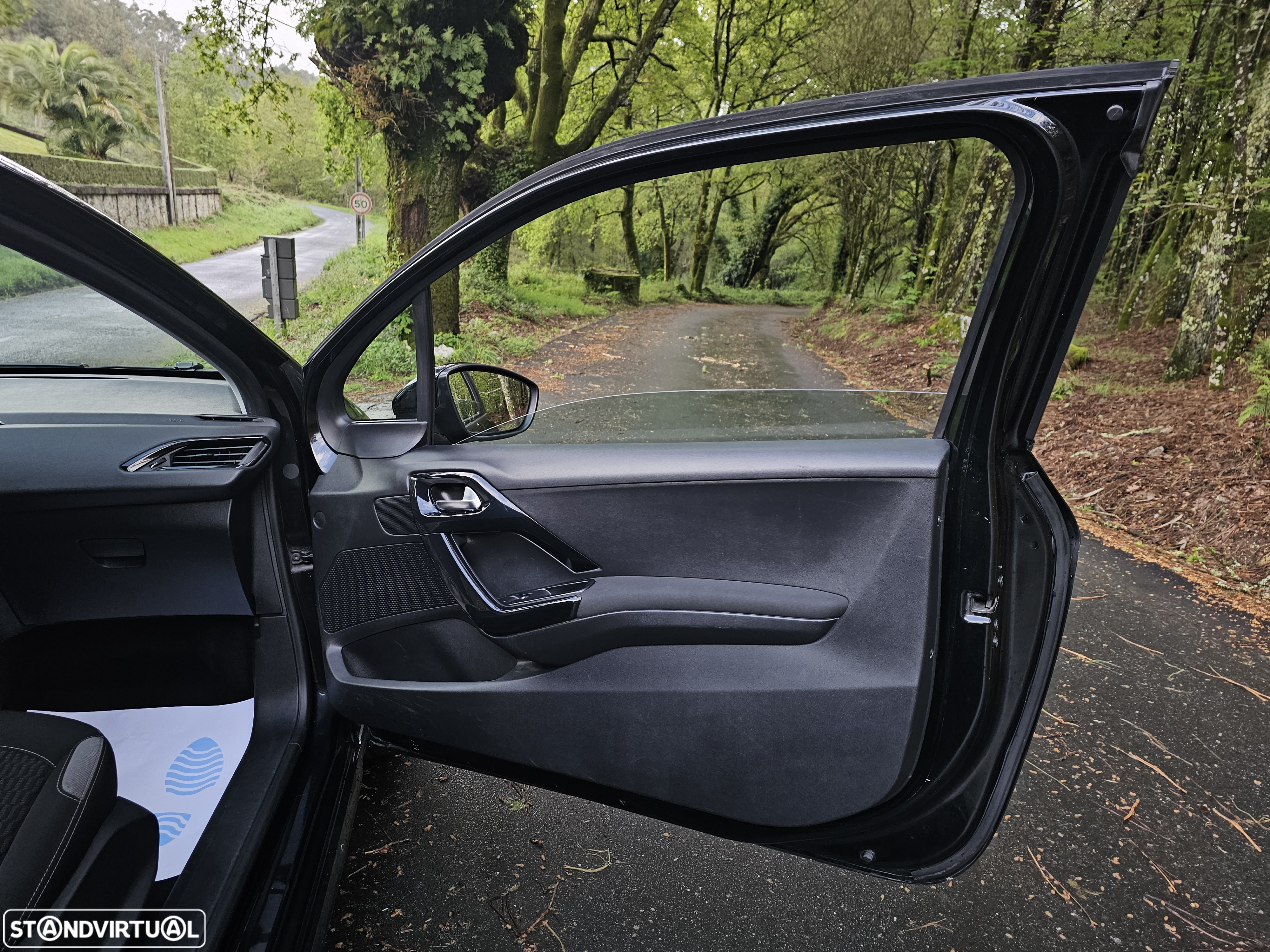 Peugeot 208 e-HDi 92 Stop&Start Allure - 18
