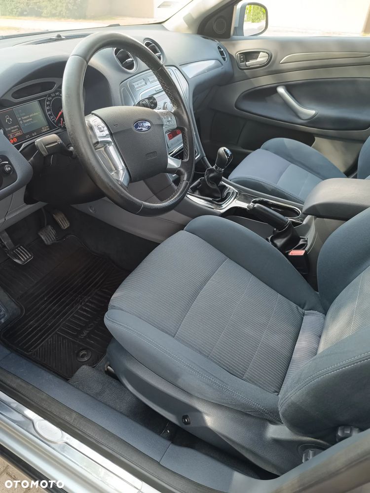 Ford Mondeo 2.0 Titanium - 9