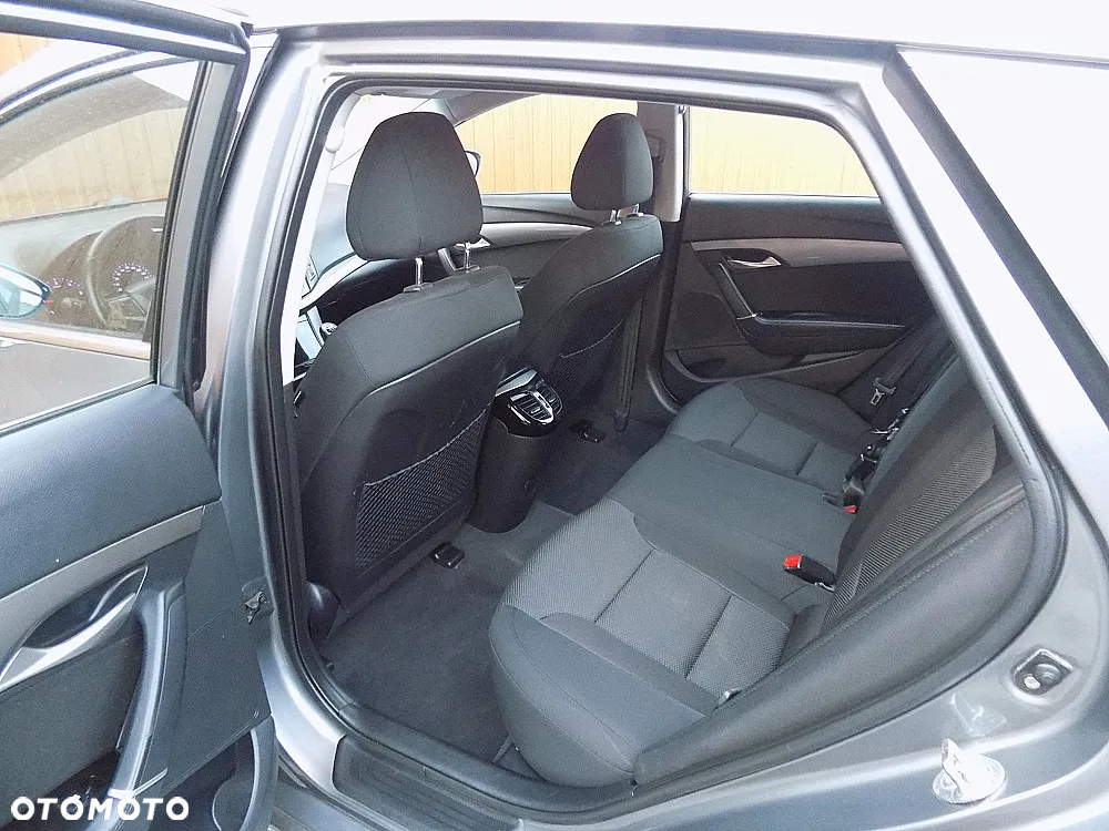 Hyundai i40 1.7 CRDi Comfort + - 6