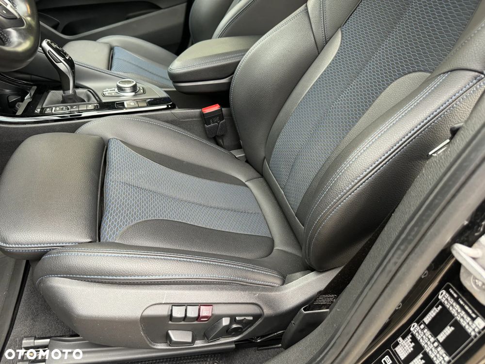 BMW X1 xDrive25i M Sport - 12