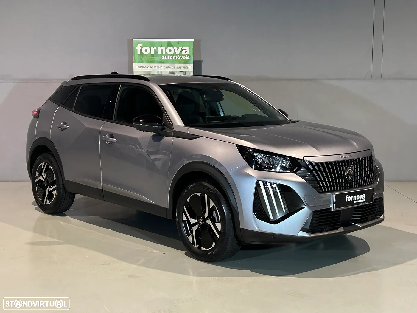 Peugeot 2008 1.2 PureTech Allure EAT8 - 4