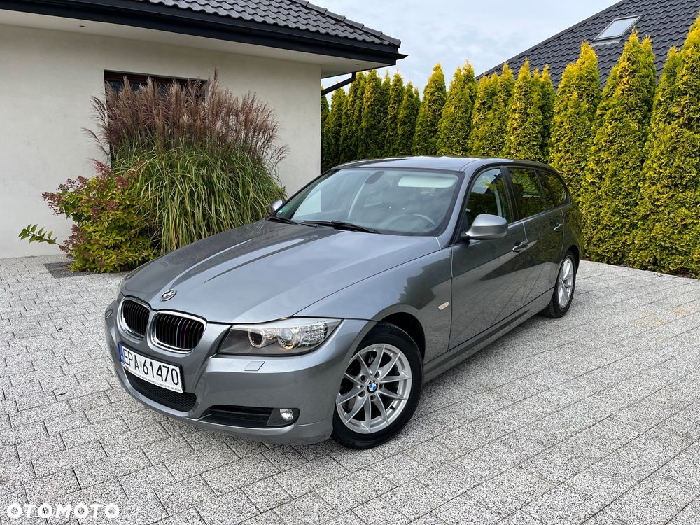 BMW Seria 3 320d xDrive DPF Edition Sport