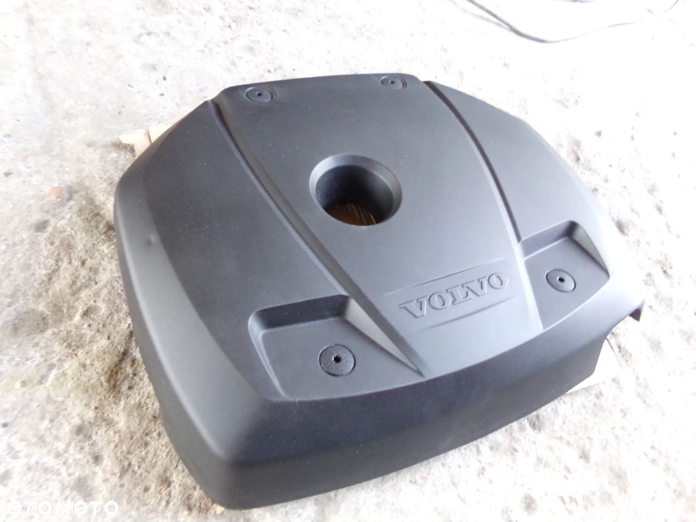 Górna osłona silnika Volvo XC60 XC90  31657647