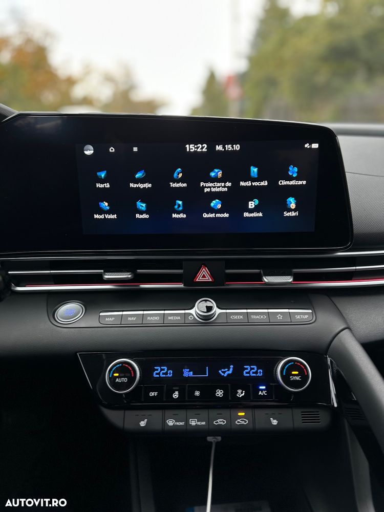 Hyundai Elantra 1.6 l 123 CP CVT Exclusive - 17