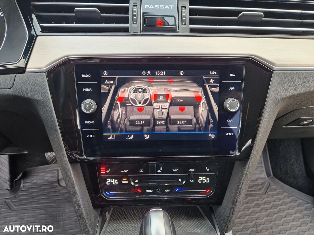 Volkswagen Passat 2.0 TDI DSG 4Mot Highline - 14