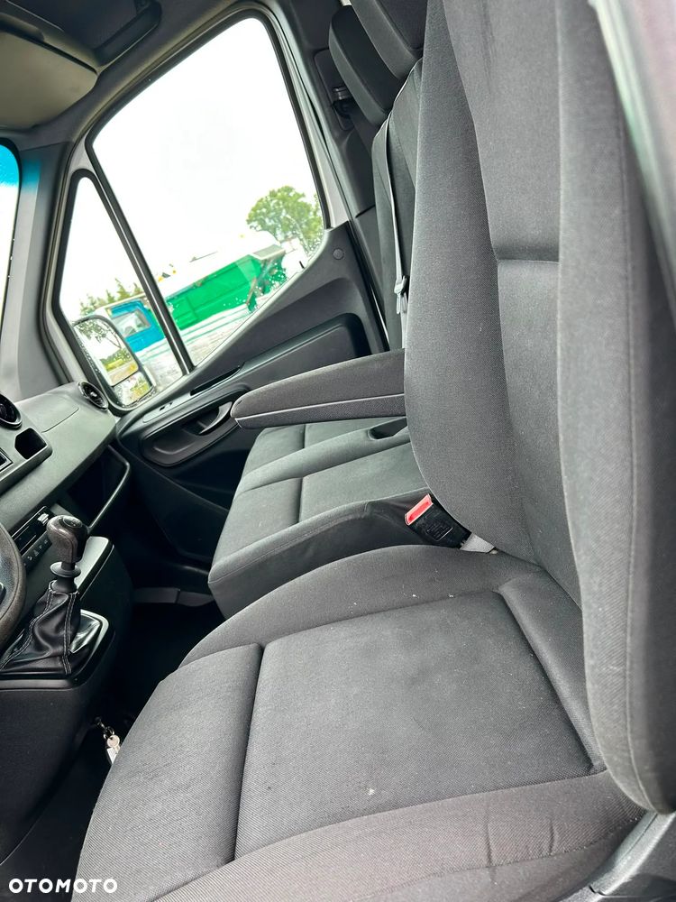 Mercedes-Benz Sprinter - 15