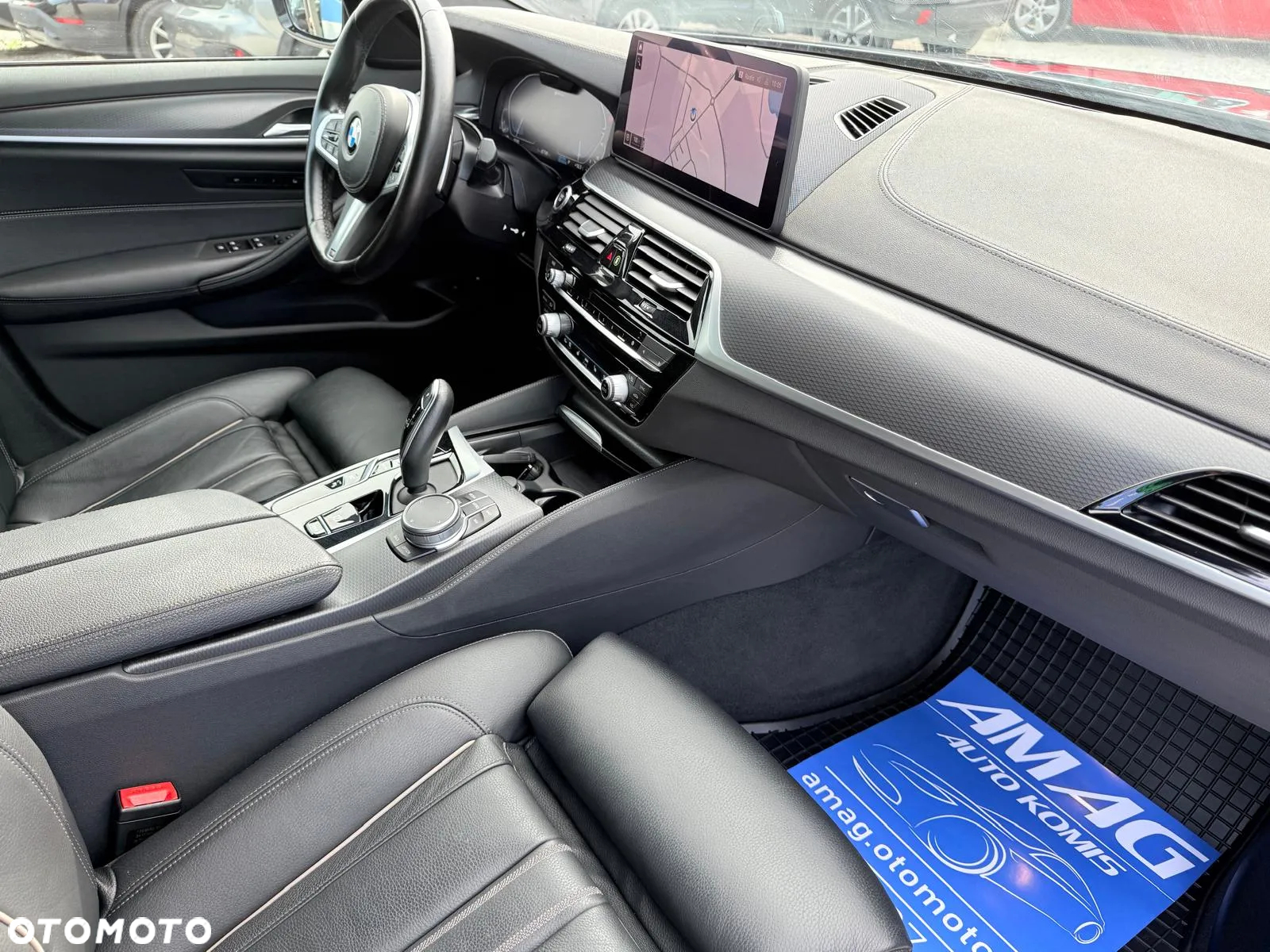 BMW Seria 5 530e Touring - 17