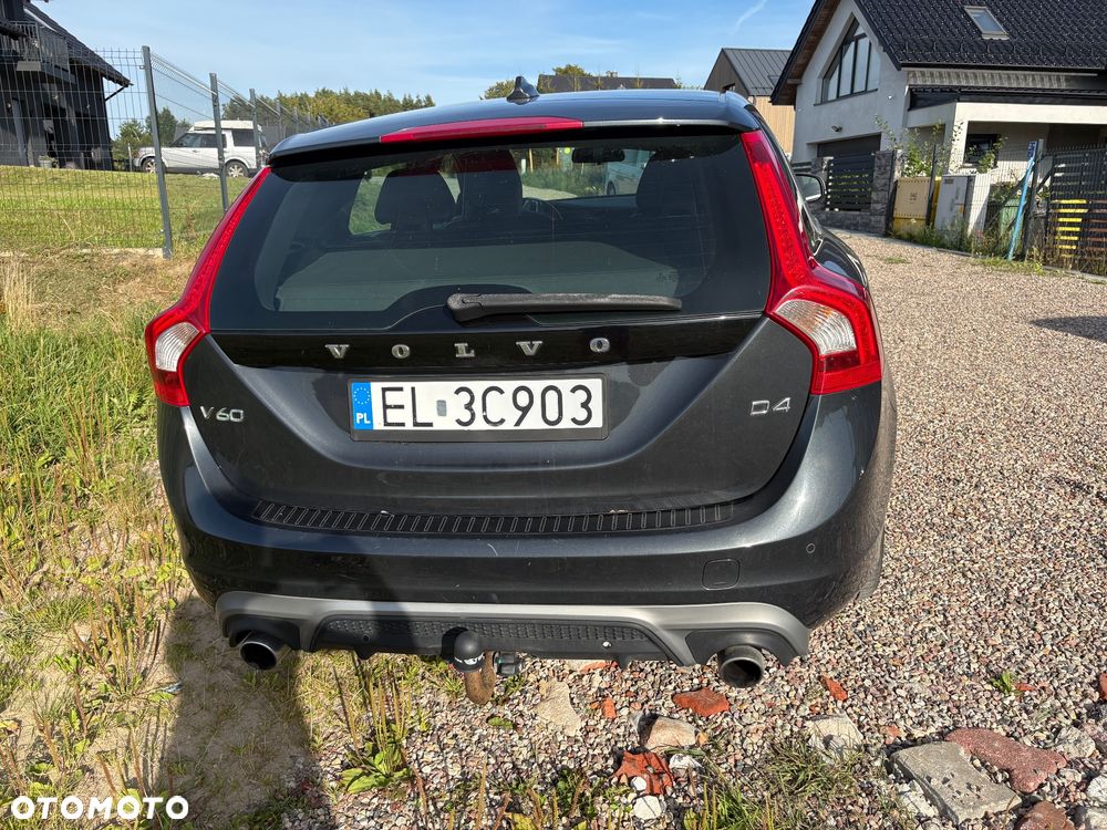 Volvo V60 D4 Drive-E R-Design Kinetic - 4