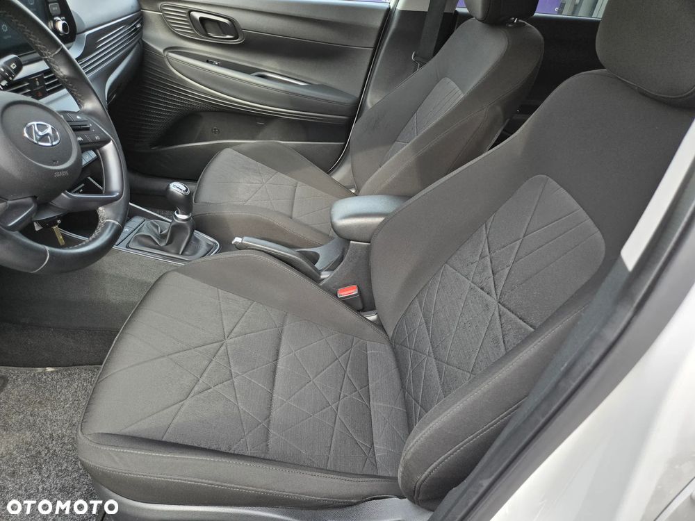 Hyundai Bayon - 12