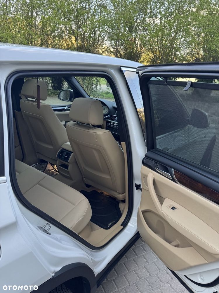BMW X3 xDrive28i xLine - 8