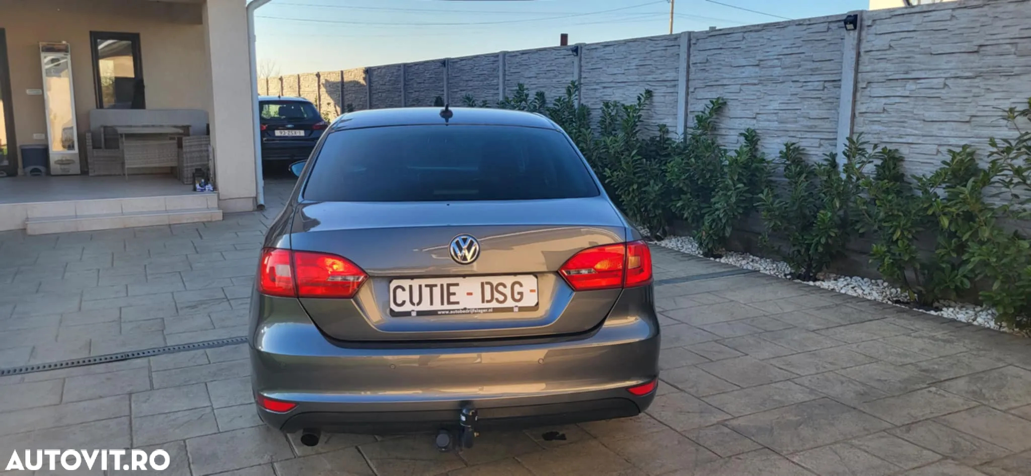 Volkswagen Jetta - 16