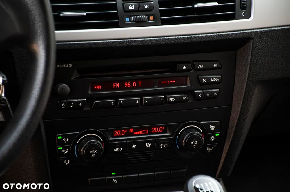 BMW Seria 3 - 32