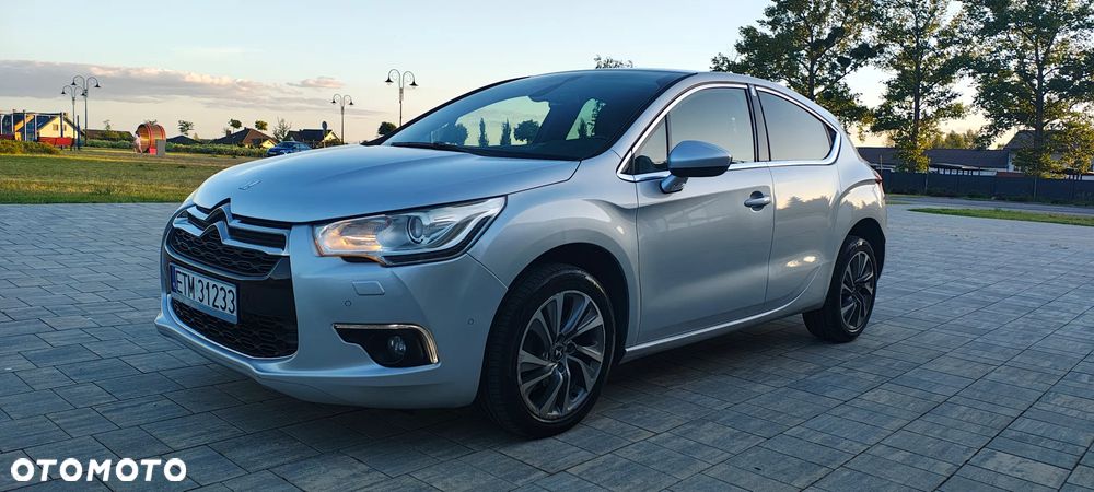 Citroën DS4 1.6 e-HDi SoChic MCP - 4