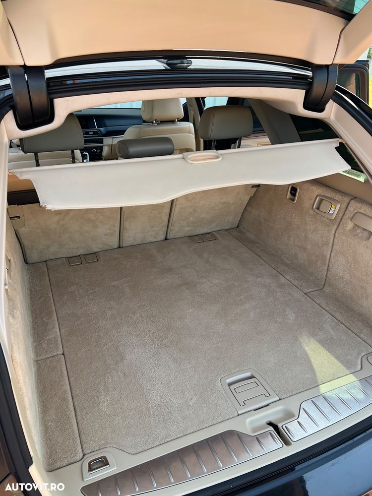 BMW Seria 5 520d Aut. Luxury Line - 35