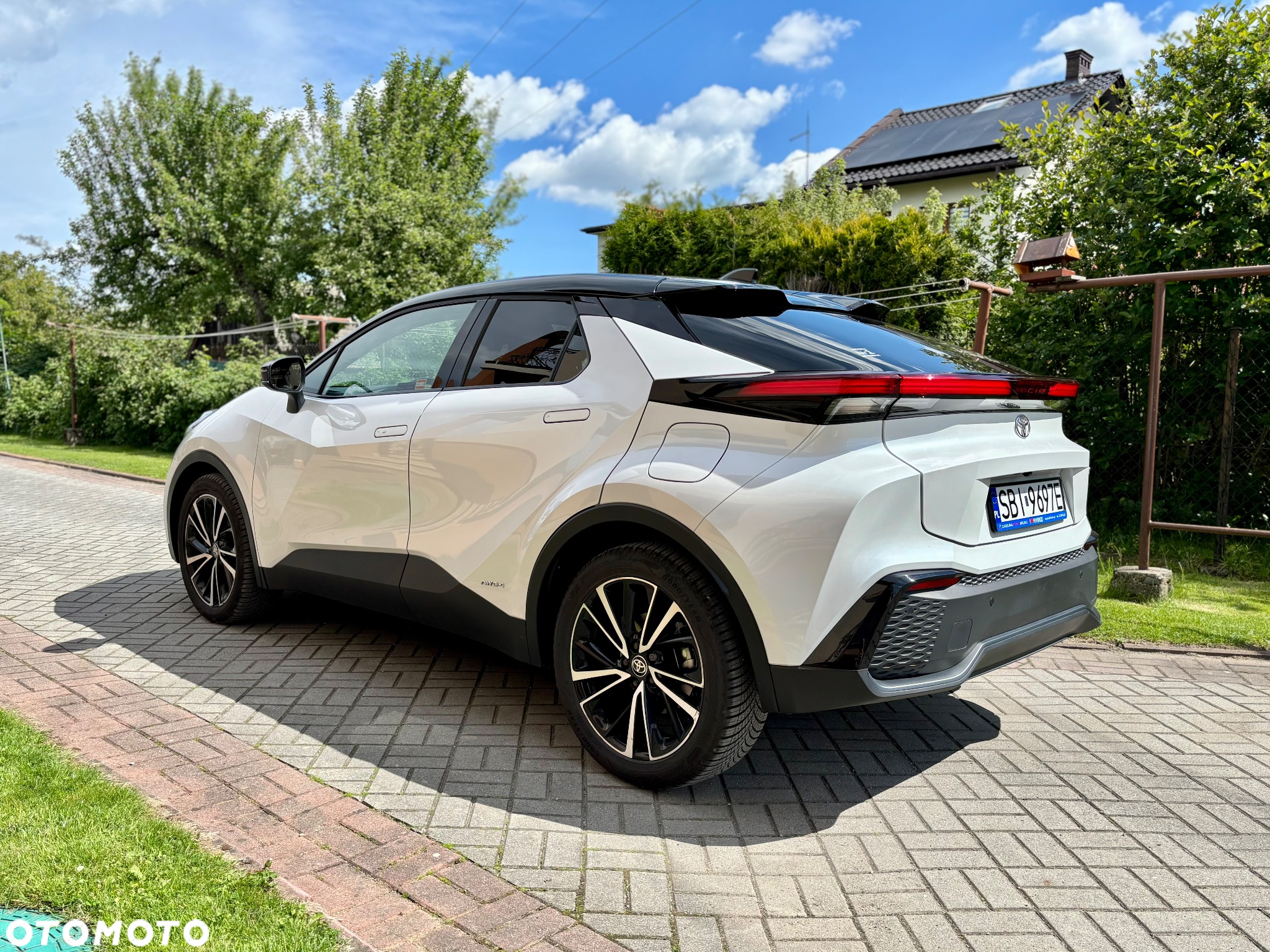 Toyota C-HR 2.0 Hybrid Executive - 4