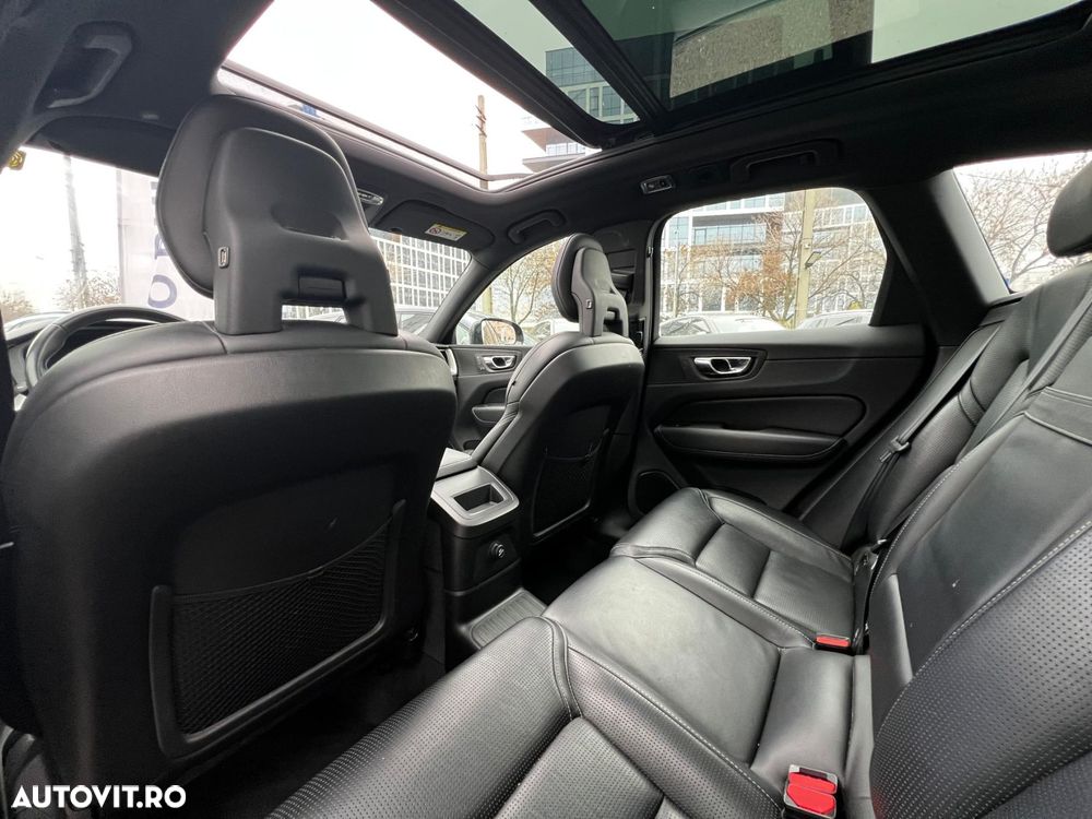 Volvo XC 60 T8 Twin Engine AWD R-Design - 16