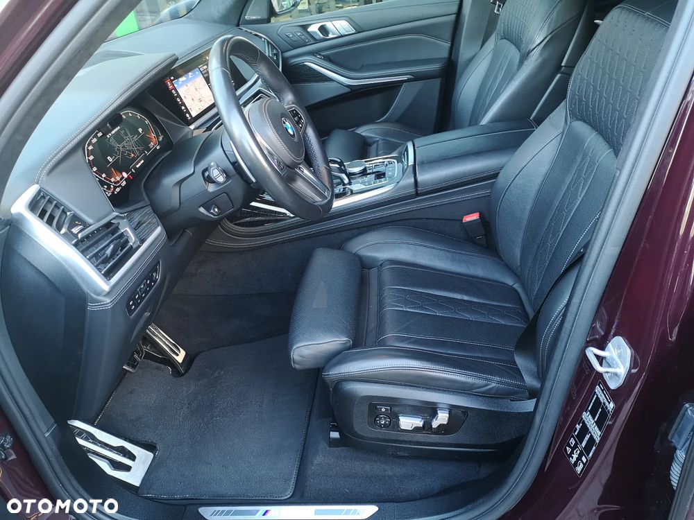 BMW X7 - 25