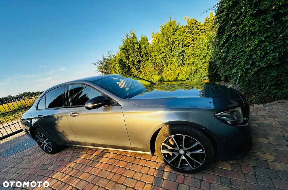 Mercedes-Benz Klasa E 220 d 9G-TRONIC - 1