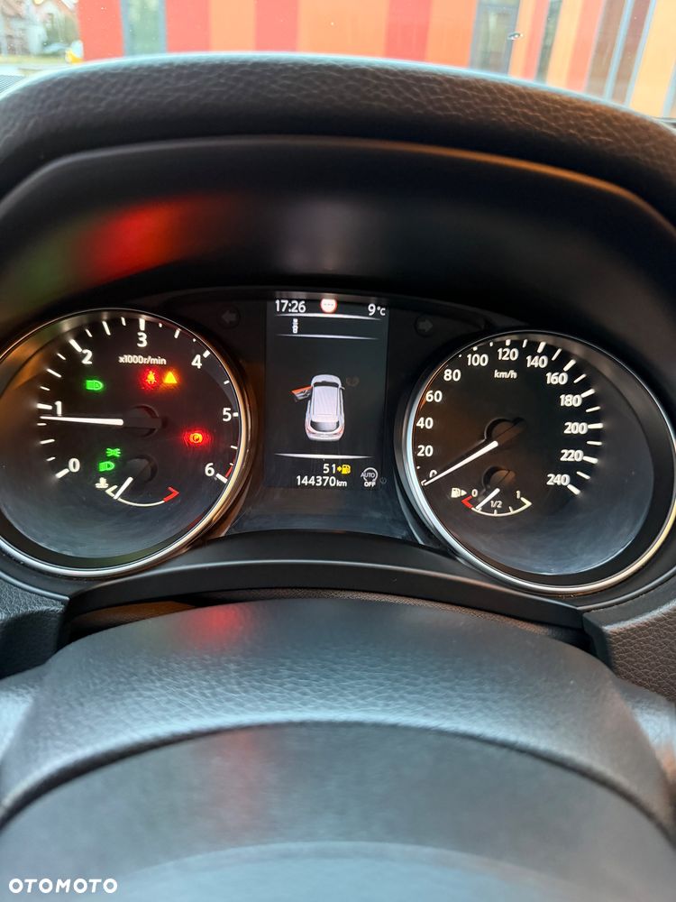 Nissan Qashqai 1.5 dCi N-Connecta - 32