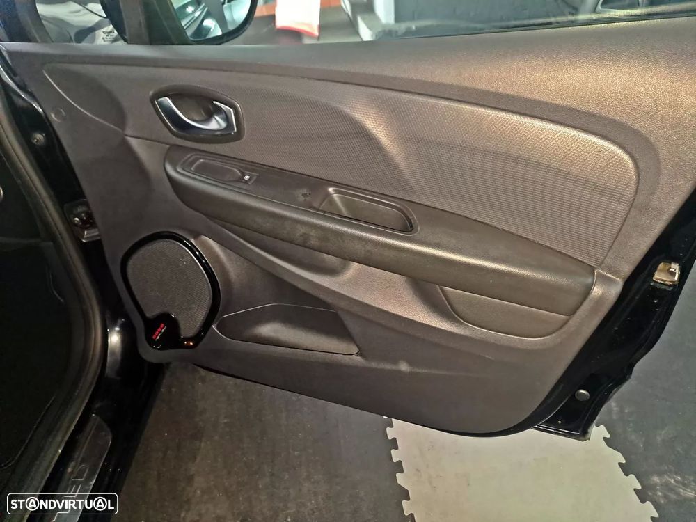 Renault Clio Sport Tourer 0.9 TCe Limited - 20