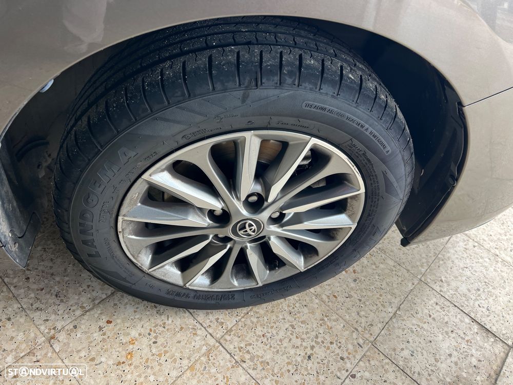 Toyota Verso 1.6 D-4D Exclusive+GPS - 19