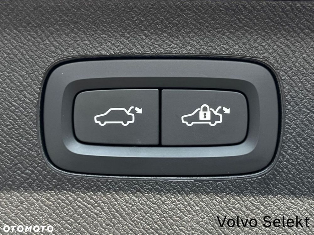 Volvo XC 90 - 36