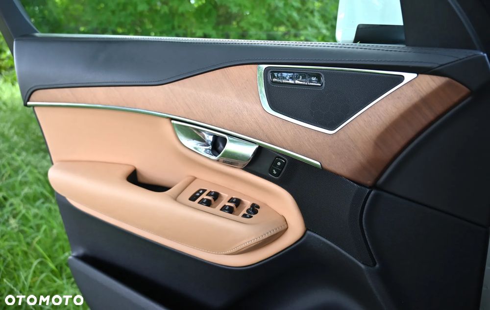 Volvo XC 90 T6 AWD Inscription 7os - 28