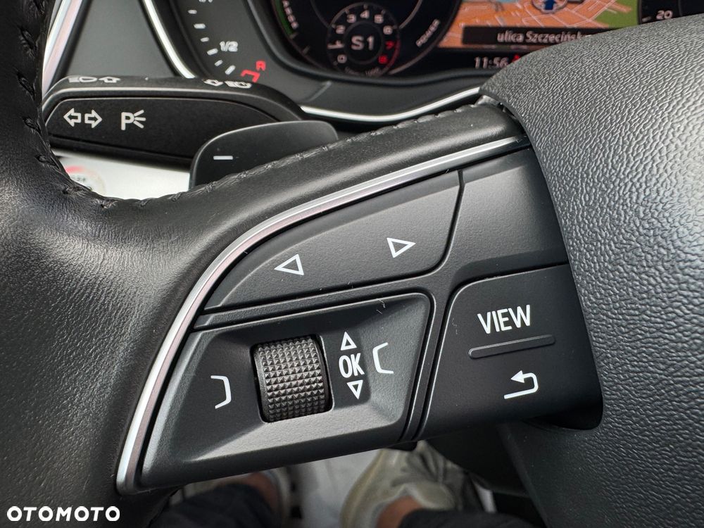 Audi Q5 50 TFSIe quattro S tronic S line business - 38