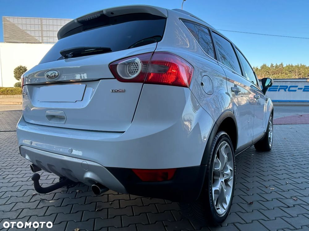 Ford Kuga 2.0 TDCi 4x4 Titanium - 12