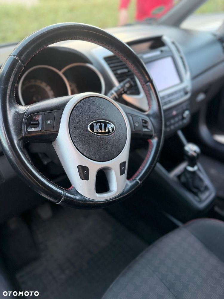 Kia Venga - 19