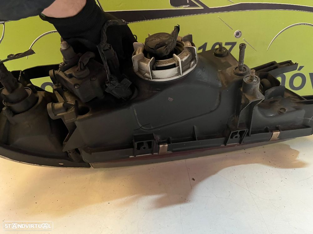 Nissan Almera N15 / FAROL ESQUERDO - FF806 - 5