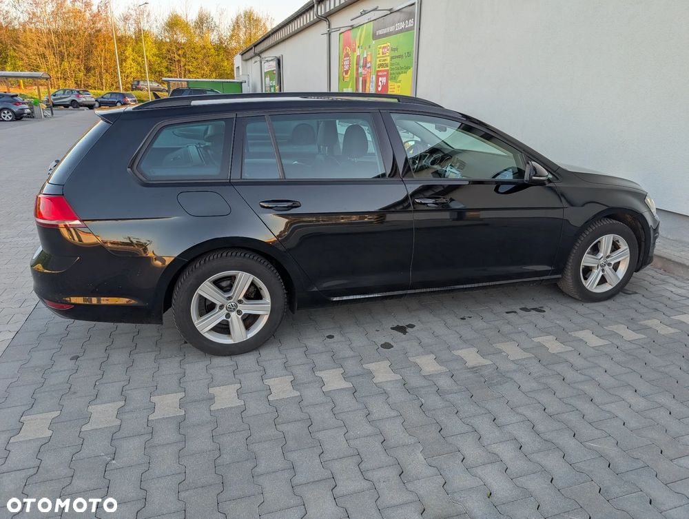 Volkswagen Golf 1.6 TDI BlueMotion Technology Comfortline - 6