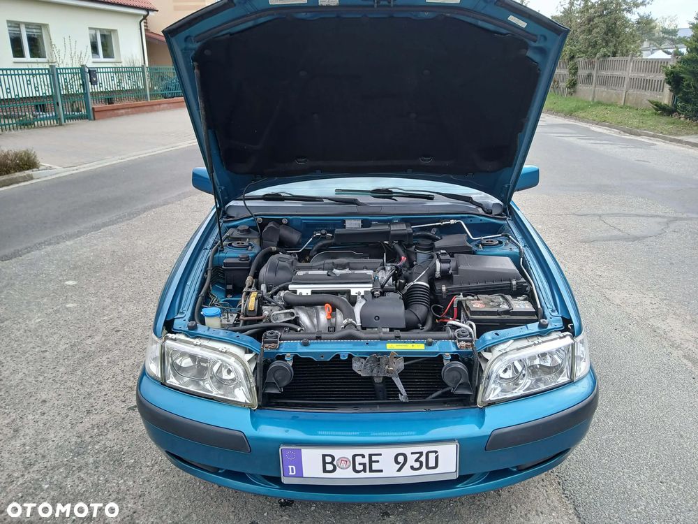 Volvo V40 - 11