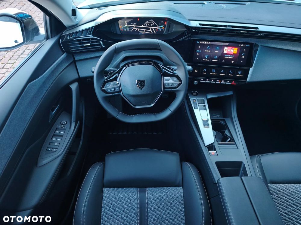 Peugeot 308 1.5 BlueHDi Allure S&S EAT8 - 17