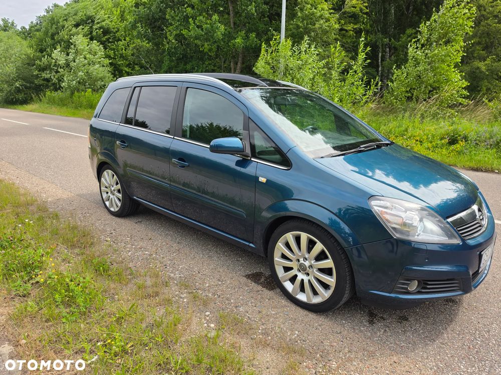Opel Zafira 1.8 Essentia EasyTronic - 1
